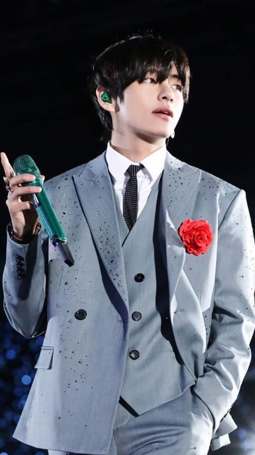 “역대 K팝 직캠 좋아요 신기록” 방탄소년단 뷔, '직캠+V라이브+사운드클라우드' 올킬 - 세계일보