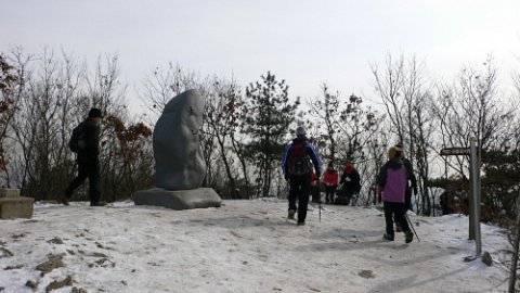 태을봉과 주변 봉우리 이미지