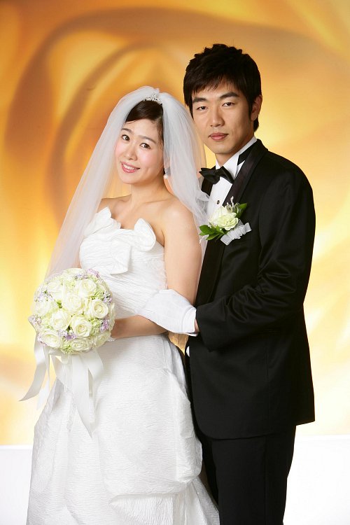 결혼해주세요 이종혁 김지영 웨딩사진 공개 수상한 삼형제 후속으로 방송되는 Kbs 2tv 새 주말극 결혼해주세요 극본 정유경 연출 박만영 제작 에이스토리 에서 부부로 출연하는 배우 이종혁 김지영이 웨딩