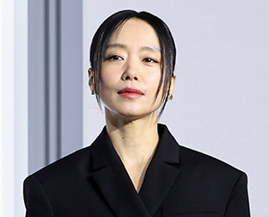 전도연 '길복순으로 변신'
