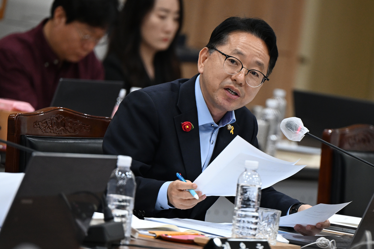 [속보]민주당 김문수 의원직 유지…벌금 90만원 대법 확정