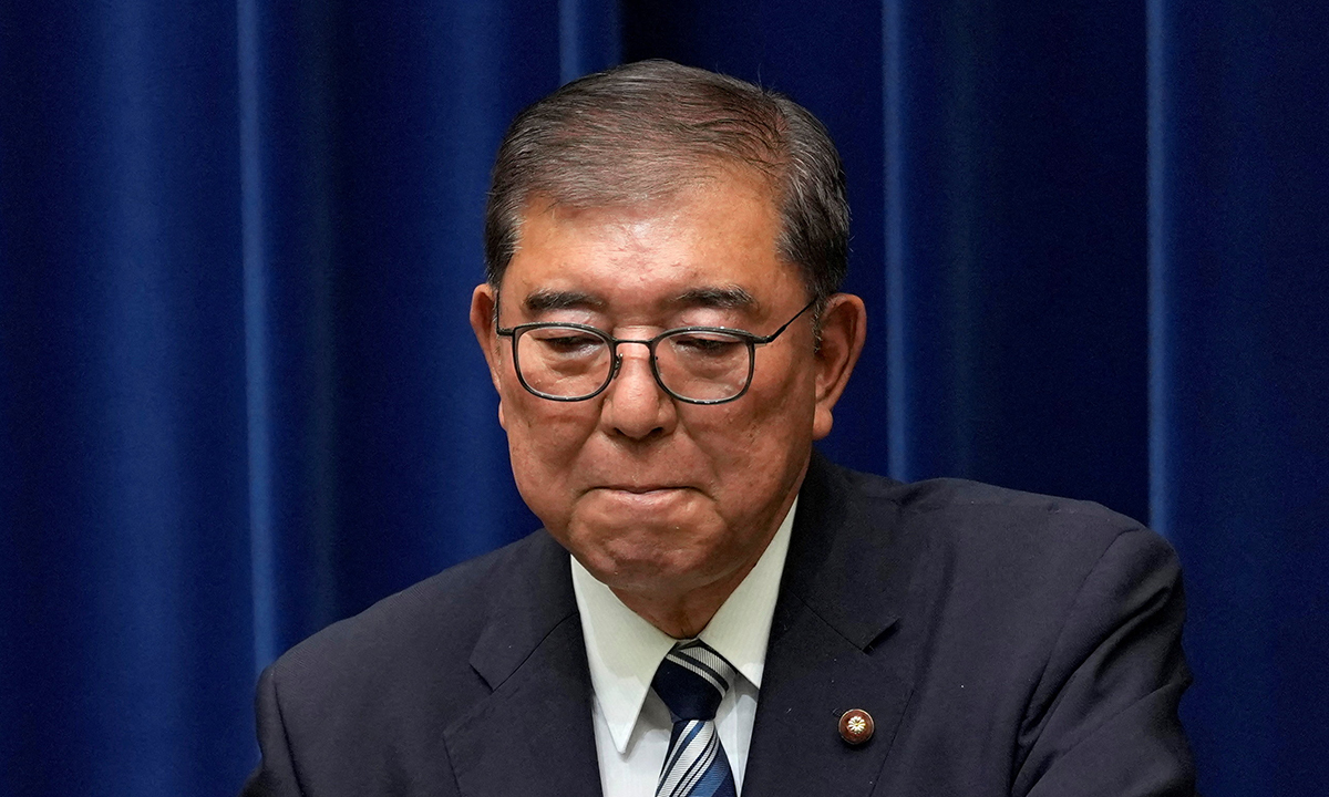 내각 이탈표 속출에… 버티던 日 이시바 총리 “물러나겠다”