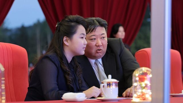 박지원 “김주애, 김정은 후계자 아냐… 유학 중인 아들 숨기려 내세운 것”