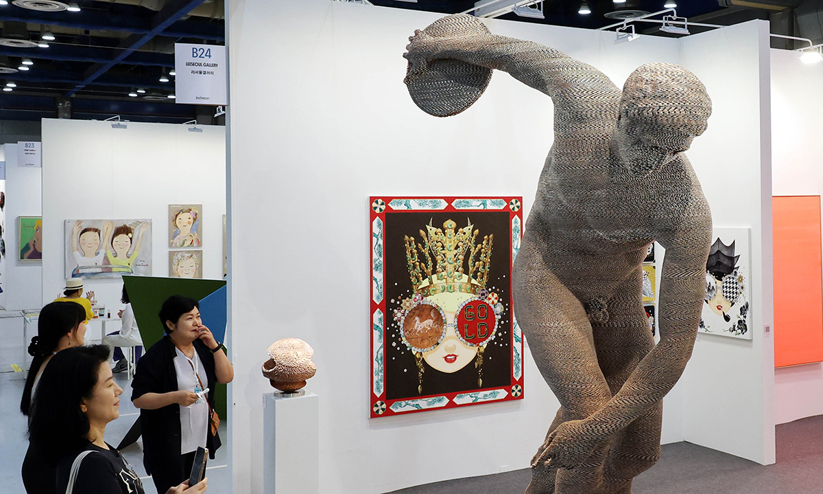 세계가 주목하는 K아트… 서울, 미술시장 ‘핫플’로