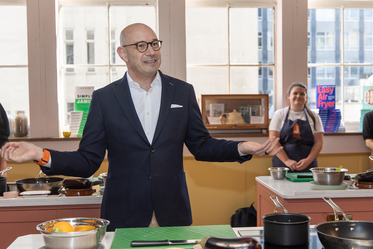 런던 요리교실에 삼성전자가…제이미 올리버 스튜디오 가보니