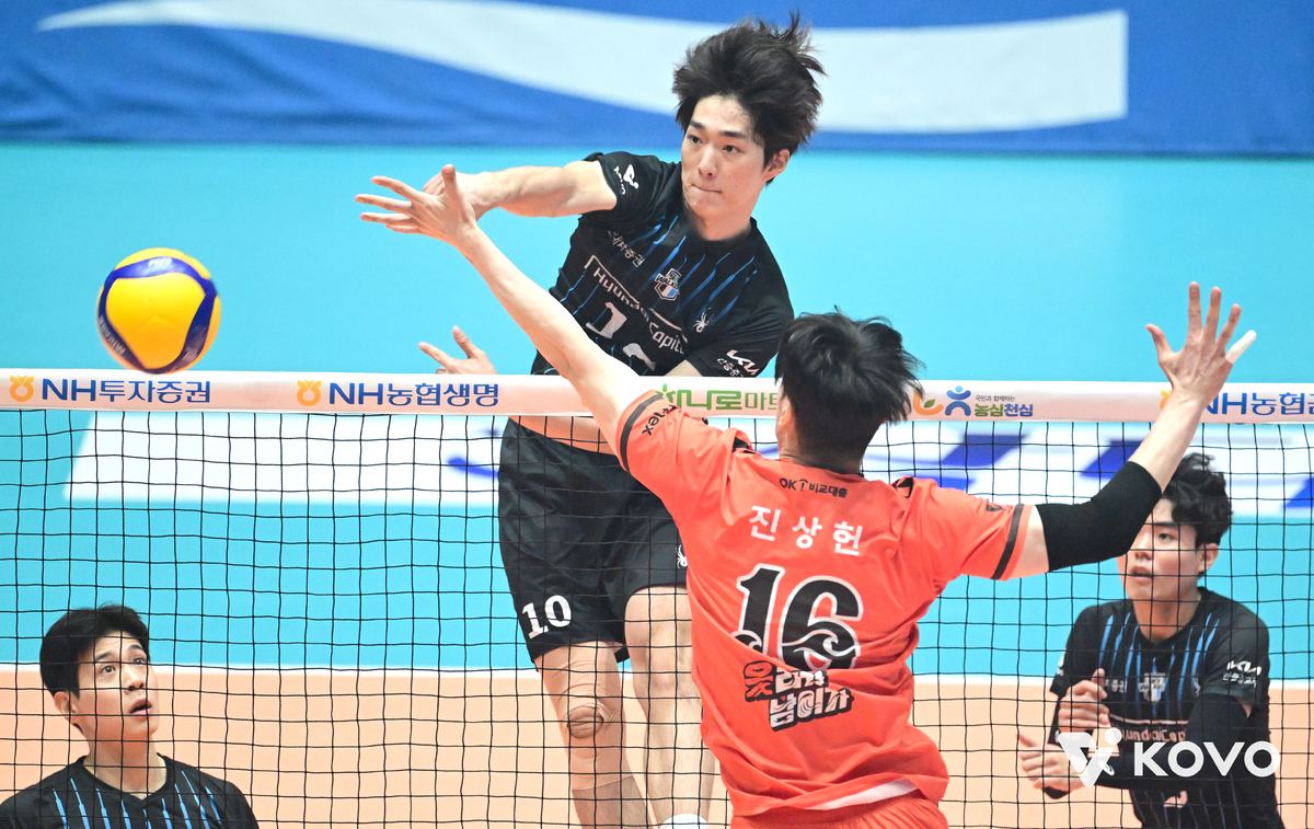 ‘현대캐피탈, 중도하차 선언’ 파행 거듭하는 KOVO컵… KOVO 일 처리도 문제지만, 강짜 부리는 FIVB도 ‘내정간섭’이다 [남정훈의 오버 더 네트]