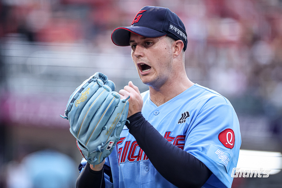 ‘10승 투수를 내보냈더니 ERA 10점대 투수가 왔네…’ KBO리그 역사에 두고두고 회자될 실패작 롯데 벨라스케즈, 추격조 역할도 어렵다