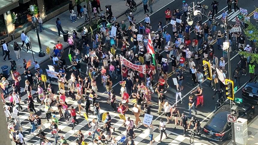 美, 4명 중 3명 “국가가 잘못된 길로 가”… 공화당서 크게 늘어