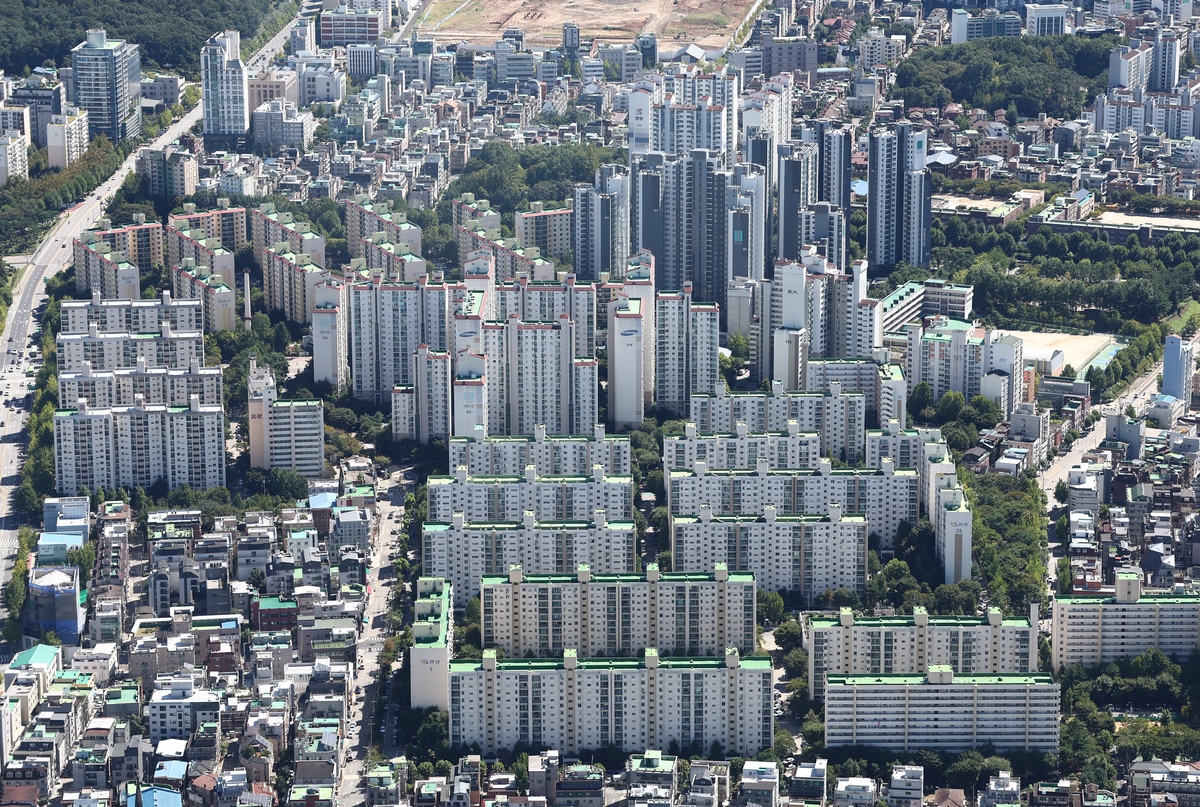 “한 사람이 794채?”…6년간 집 4000채 쓸어담은 10명