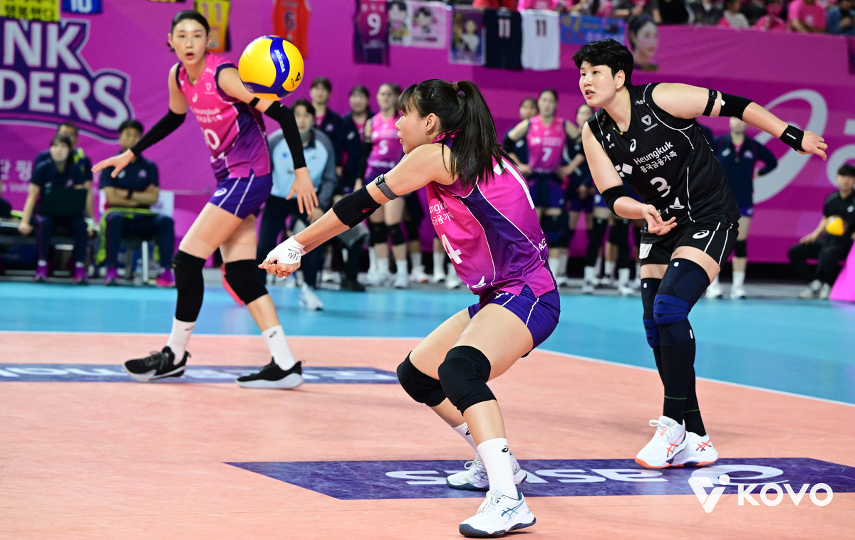 흥국생명 요시하라 감독 “정윤주의 약점인 리시브를 강화하는 데는 시간이 좀 걸릴 것 같아”