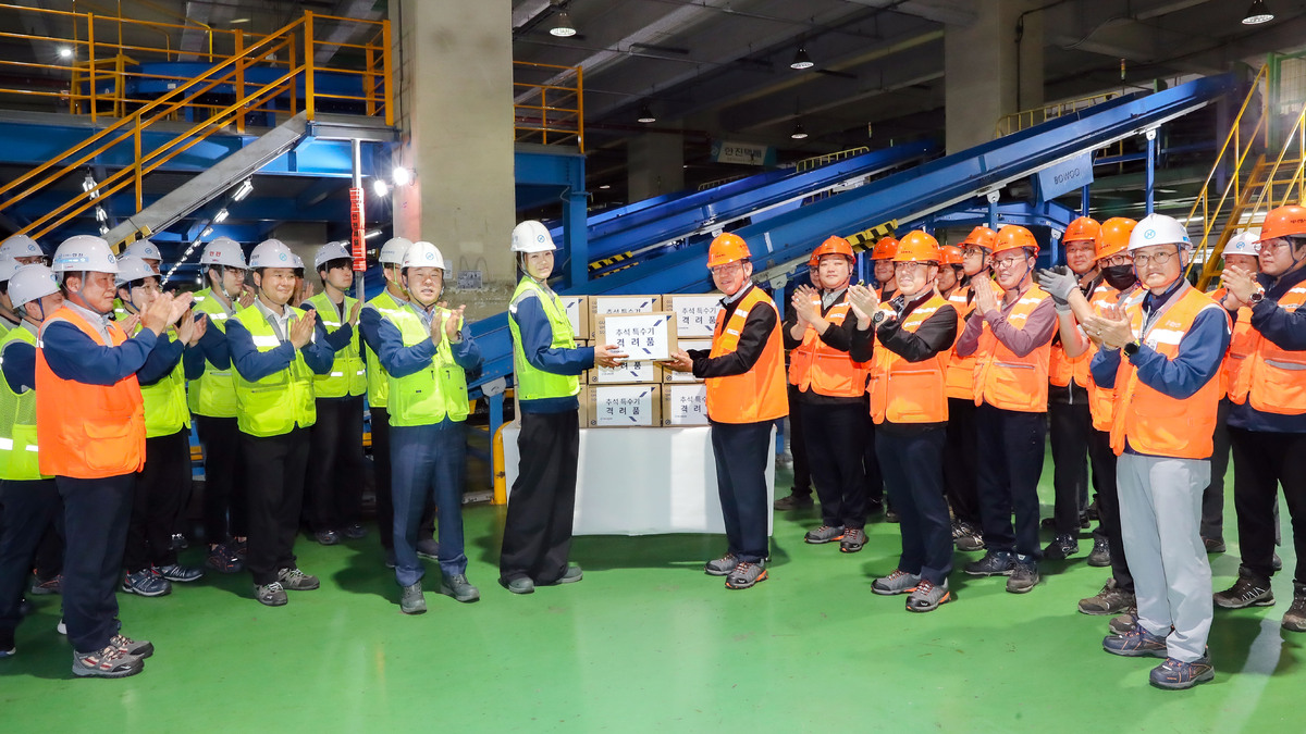 “안전한 작업 환경에 총력”… 한진 노삼석·조현민 사장, 추석 특수 ‘남서울 허브 터미널’ 점검