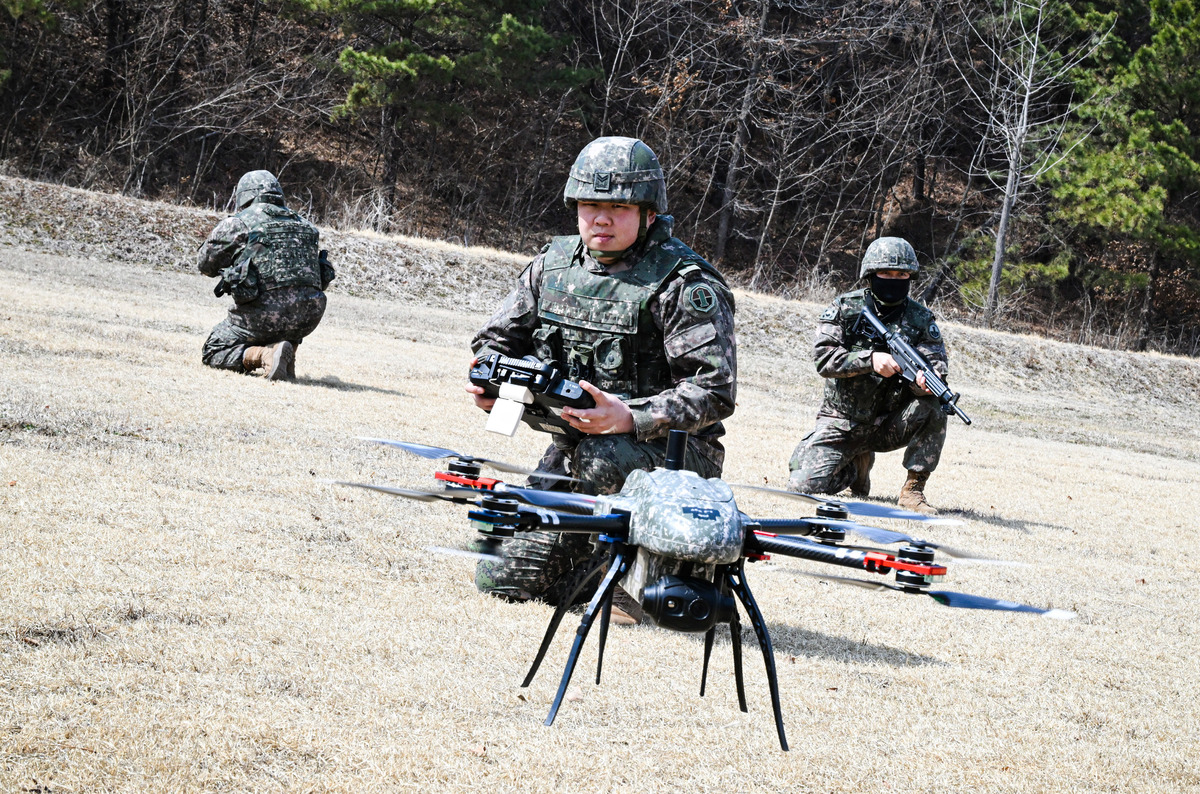 “AI가 수만 적을 막는다?”… 기술에 가려진 국방의 진짜 문제 [박수찬의 軍]