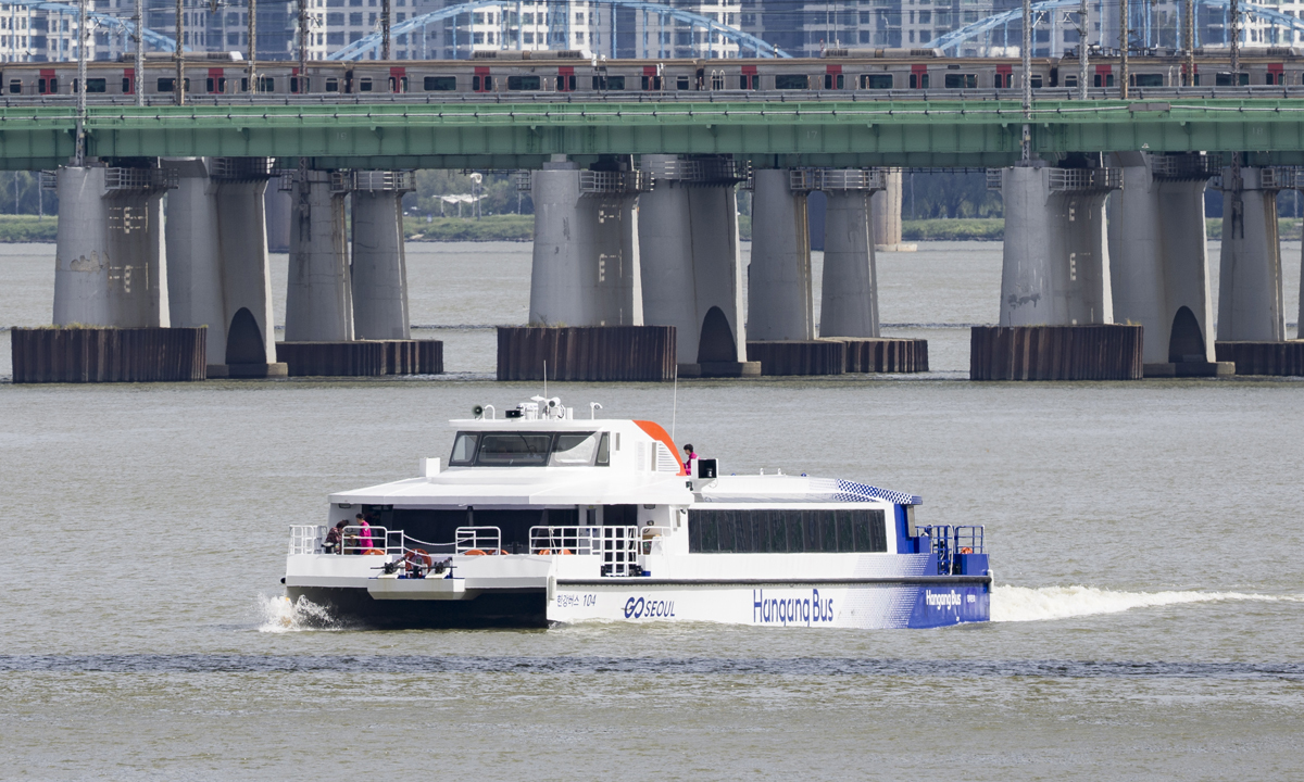 잇단 고장 한강버스 열흘 만에 멈춰섰다