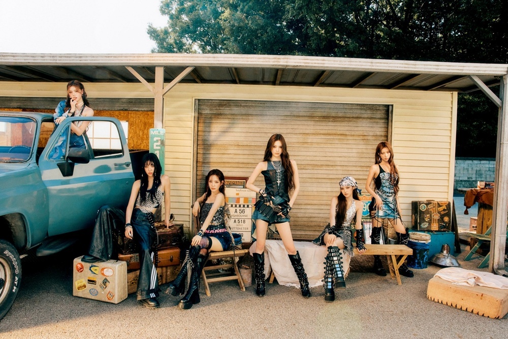 ‘맘마 미아’로 돌아온 걸그룹 ‘이즈나’ “한계 없는 모습 보여줄 것”