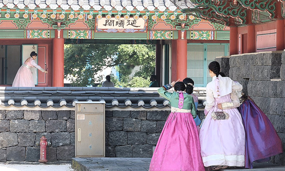 “외국인 MZ 여행객 혼저 옵서예”