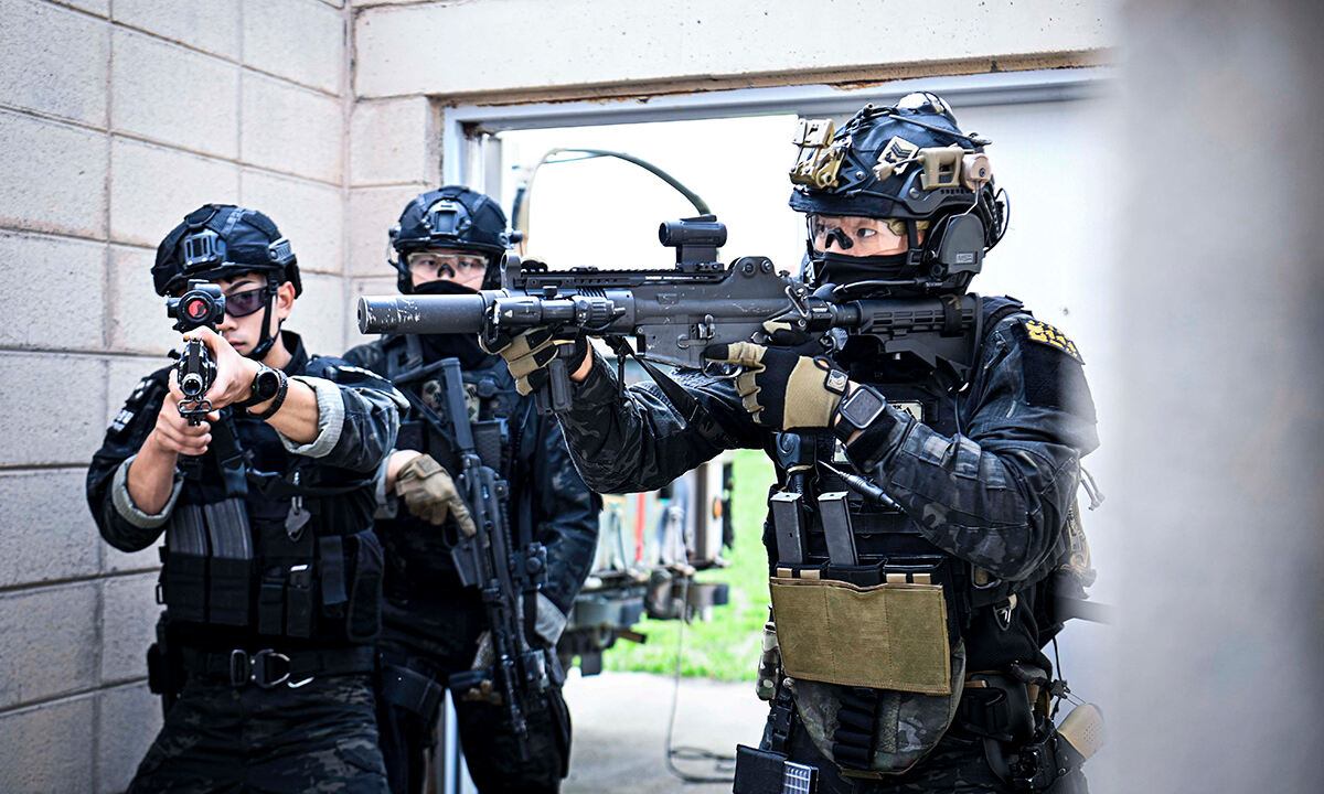 드론과 로봇이 병사 대신할 수 있을까…한국군, 미래 병력 해법 찾기 [박수찬의 軍]