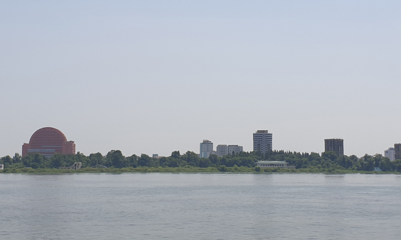 북·중, 육상 우편 운송로 재개통… 단체관광도 힘 받나