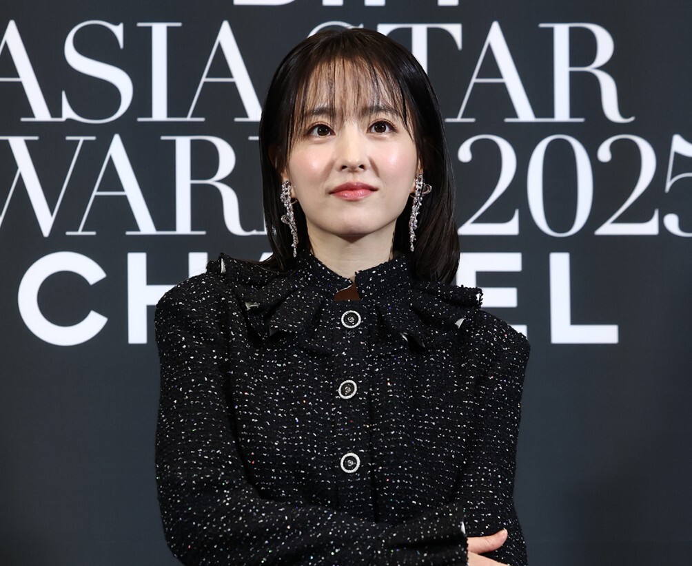 박보영, 레드카펫 제지당한 이유… '지정 스타킹 안 신어서'?