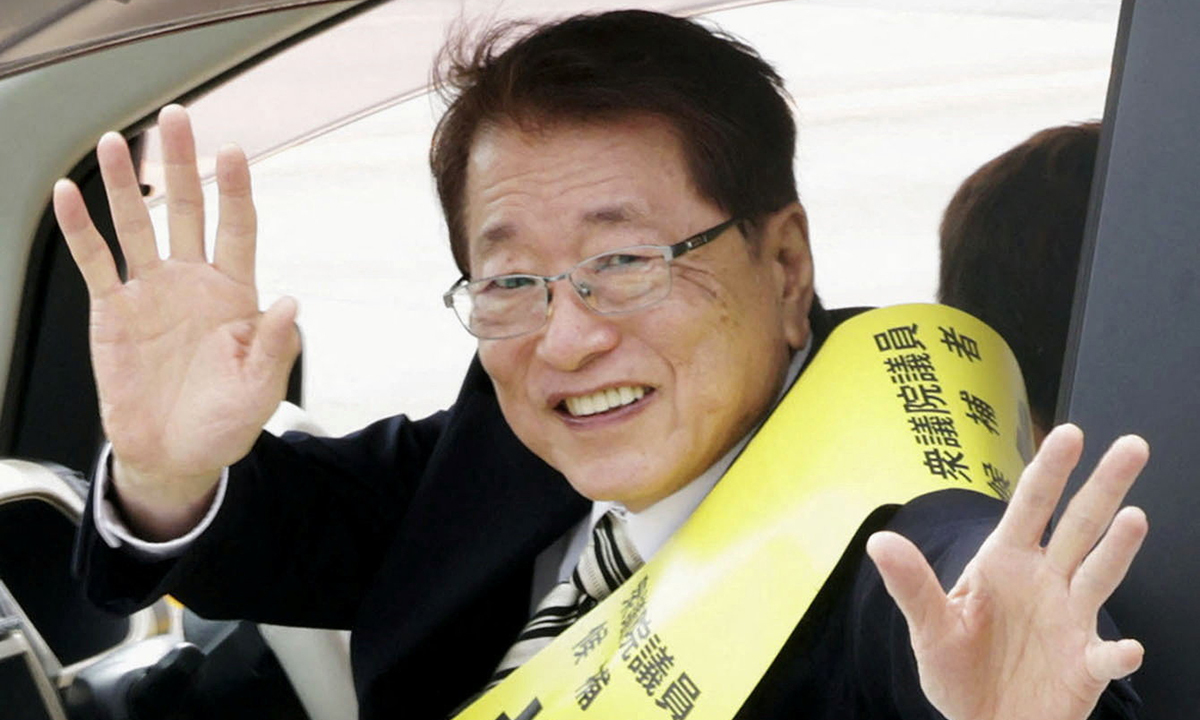 다카이치와 두 번 결혼한 일본 첫 ‘퍼스트 젠틀맨’