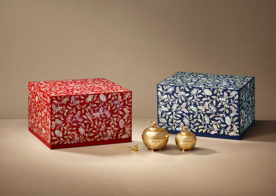 APEC에 힘 보탠 K뷰티…각국 정상 배우자 공식 선물로 선정된 화장품은?