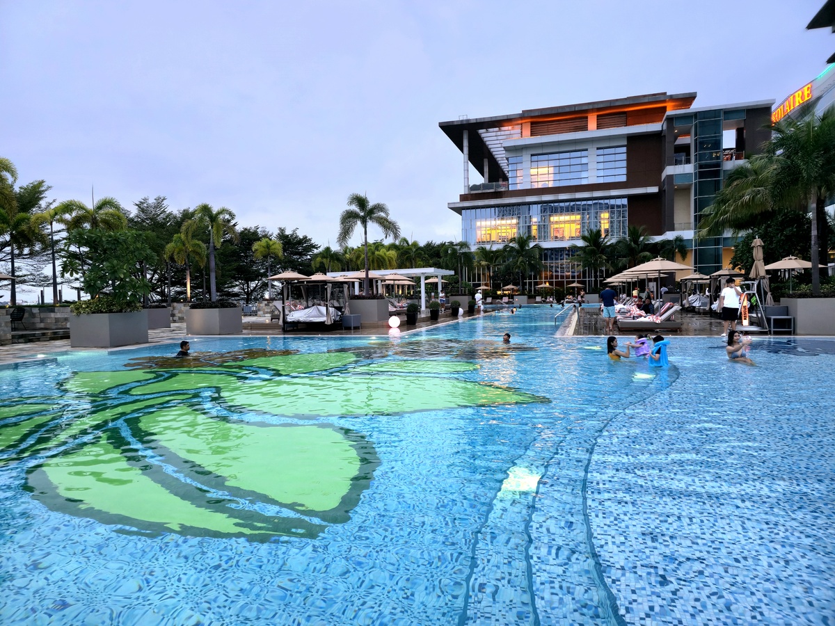 리조트야 미술관이야...진정한 힐링 즐기는 마닐라 솔레어 리조트 가보니 [최현태 기자의 여행홀릭]