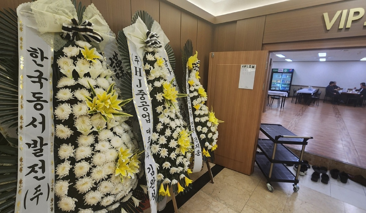 “코로나 때 폐업 뒤 일용직 뛰다 참변”…결혼식도 못올린 아내 오열