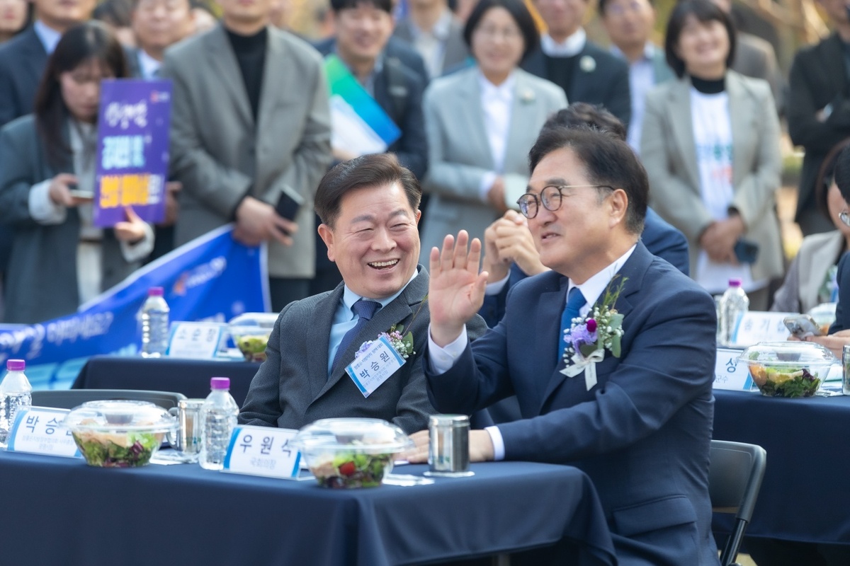 “지방자치는 권한 나누는 제도 아닌 민주주의 완성형”… 지방자치 정책대회 개최