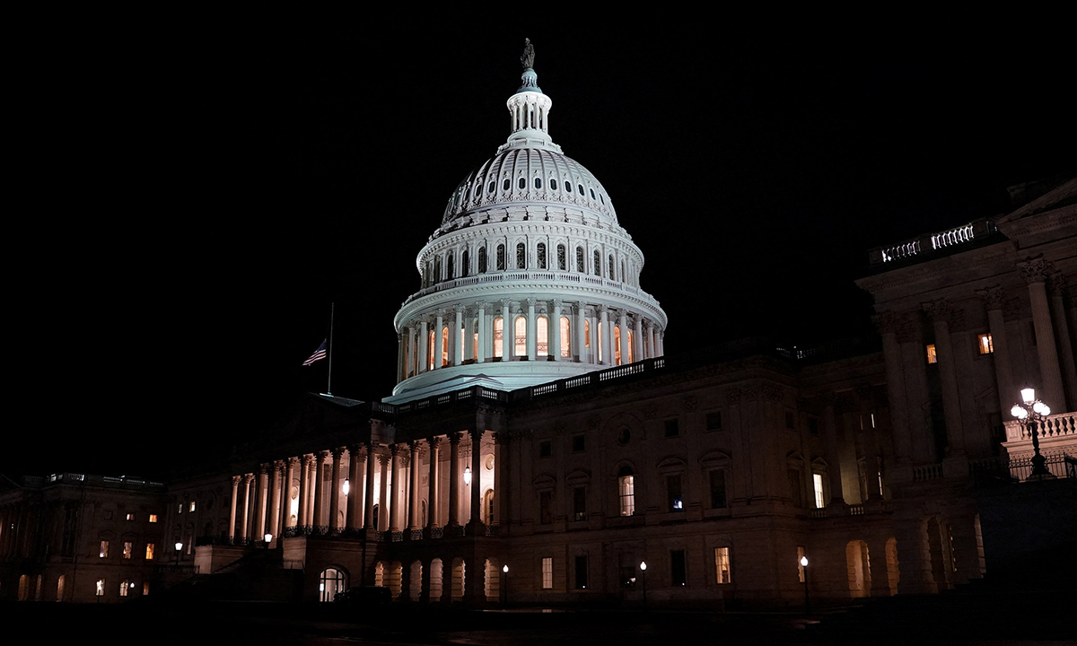[사설] 당론 대신 민생·국익 택한 美 상원의원의 소신 투표