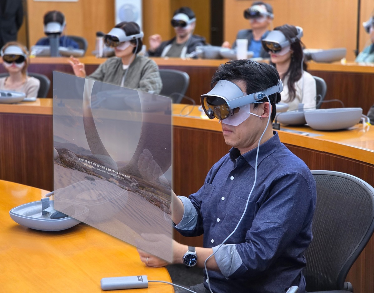 삼성 임직원 2만명 갤럭시 XR로 맞춤형 교육