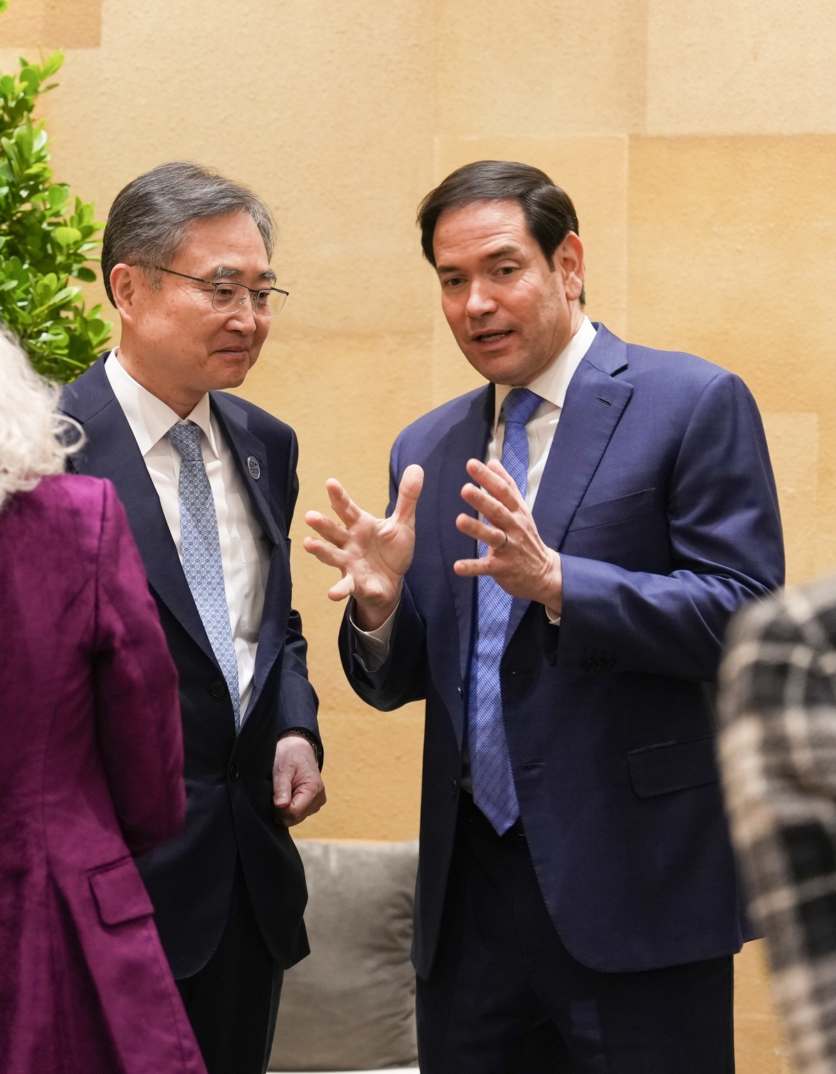 조현, 美 루비오 조우해 ‘팩트시트’ 논의…G7 외교장관회의 참석