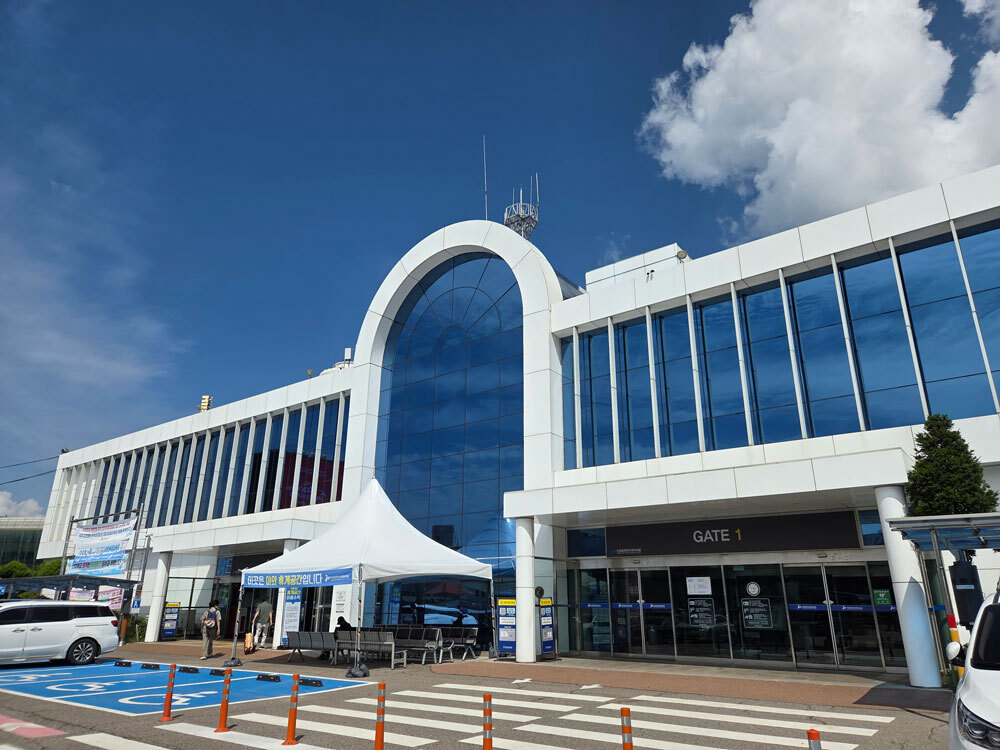 인천항만공사, 연안여객터미널 이용객 100만명 달성