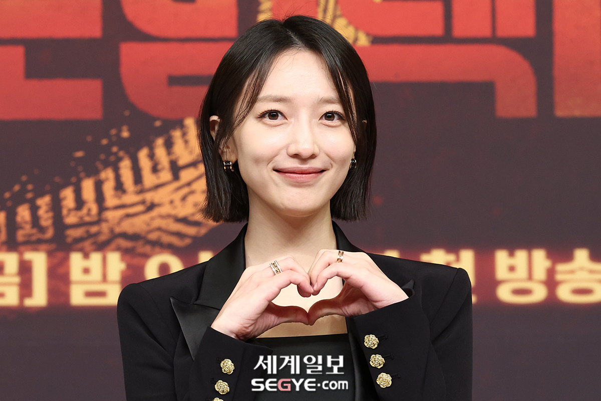 [포토] 표예진 '사랑스러운 손하트'