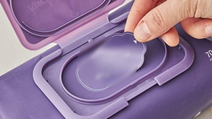 英 ‘물티슈 퇴출’ 나선다…”변기에 버리면 추적해 징역까지”