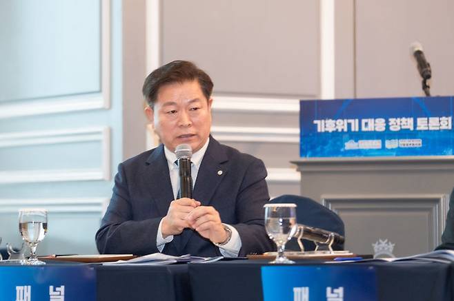 “탄소중립도시 100곳 양성, 에너지분권특별법 제정”…박승원 광명시장, 기후위기 대응 ‘아이디어’