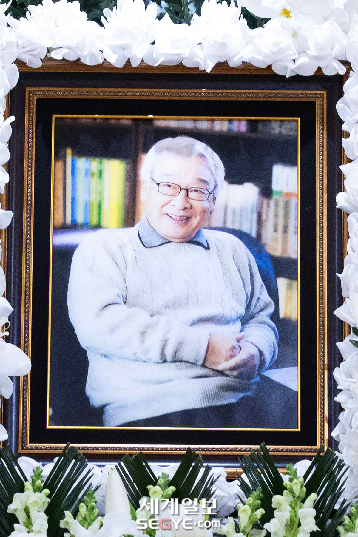 [포토] 미소 남긴 채 떠난 故 이순재