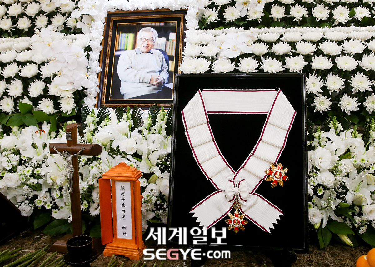 [포토] 故이순재, 금관문화훈장 추서