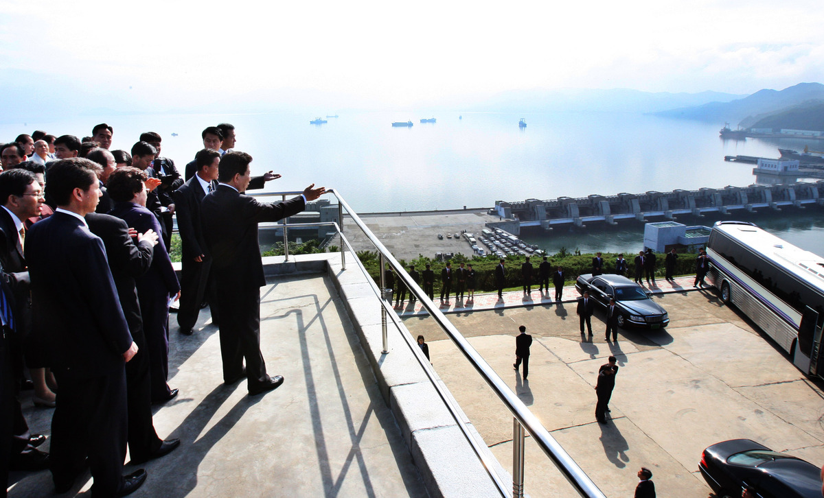 노무현 찾았던 관광지에 ‘호화 유람선’…관광사업 힘 쏟는 北