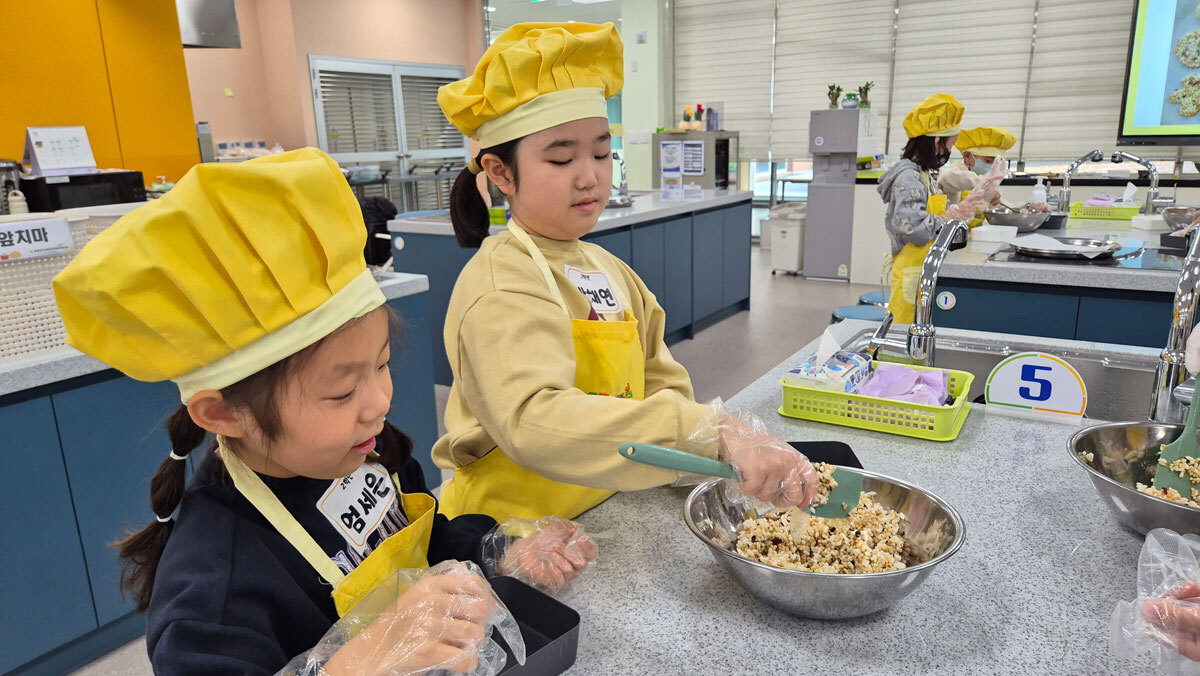 아이들 급식 연구하는 학교급식연구소 ‘맛봄’ 아시나요?