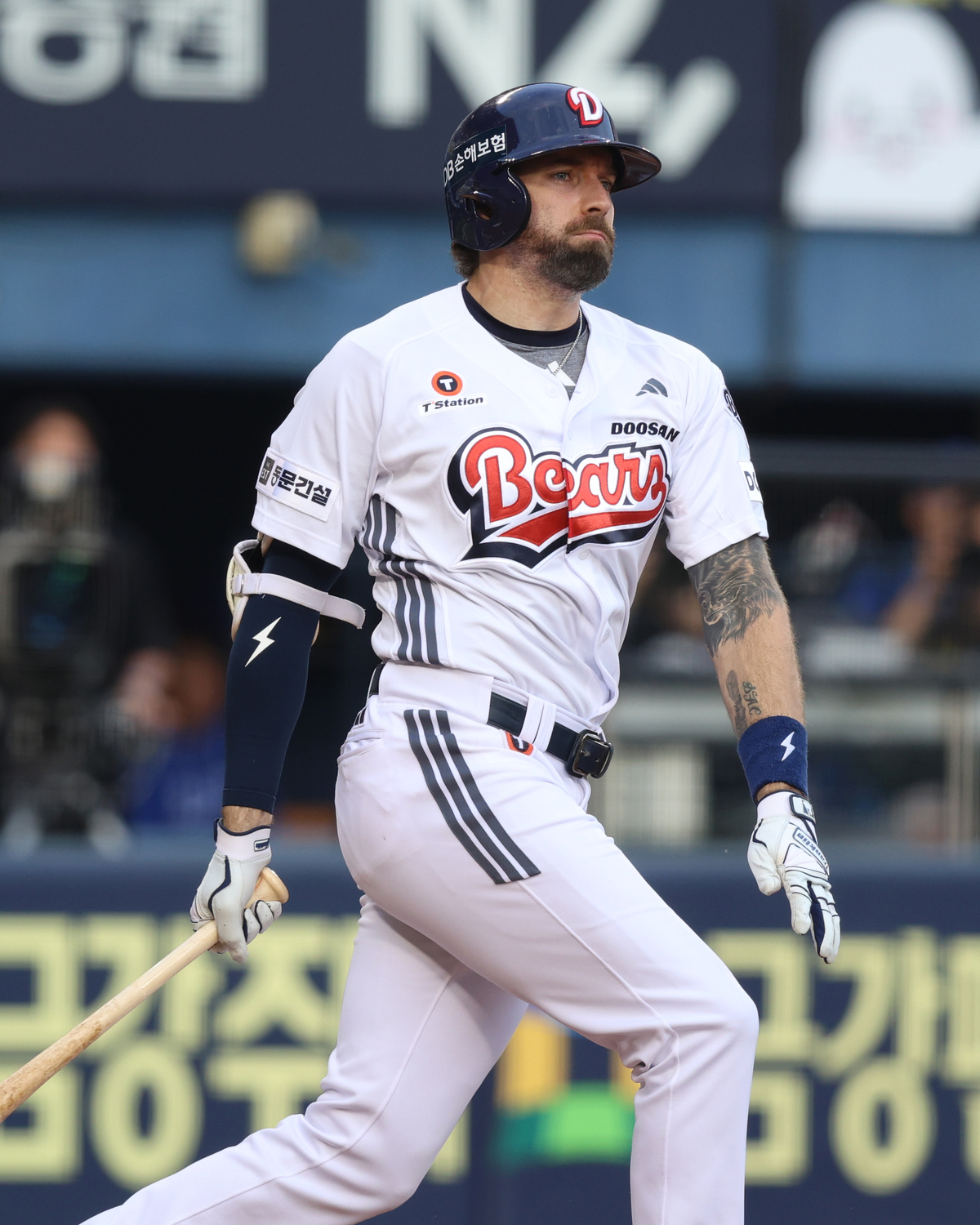 케이브, 두산과 재계약 실패…다른 구단 못 뛰는 보류권 규정엔 서운함 표시