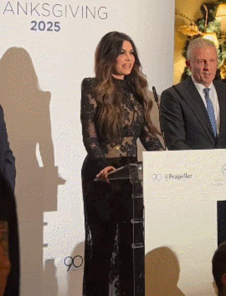 “외교무대 만찬서 속 비치는 옷”…트럼프 장남 前약혼녀 의상 논란