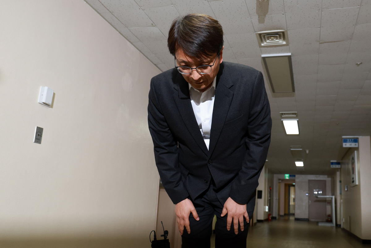 [속보] 쿠팡 대표 “국민께 죄송” 고개 숙였다…정부 “현장 조사”