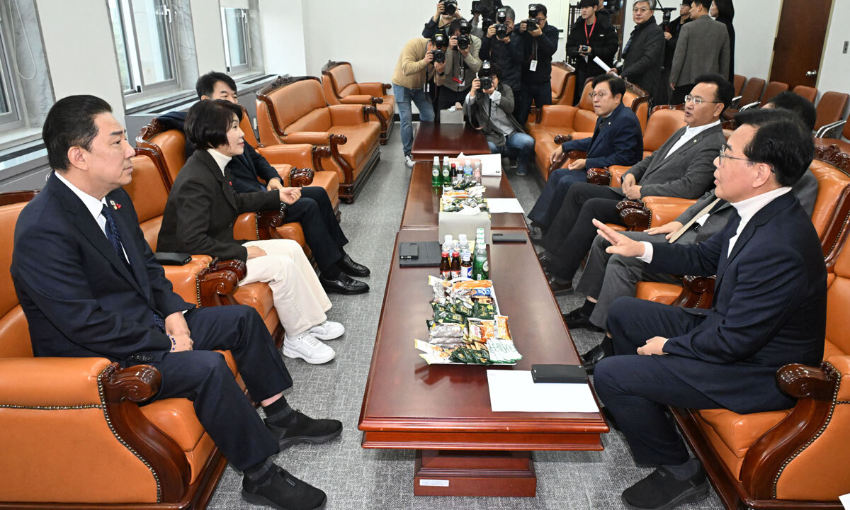 원안 사수냐 감액이냐… 여야, 2026년 예산안 막바지 협상 진통