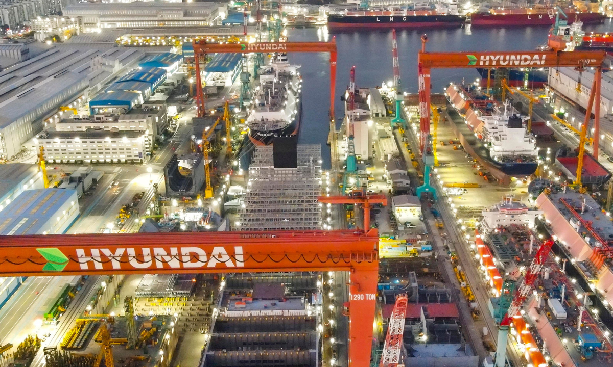 방산·조선 시너지 극대화… HD현대重 “2035년 매출 2배”