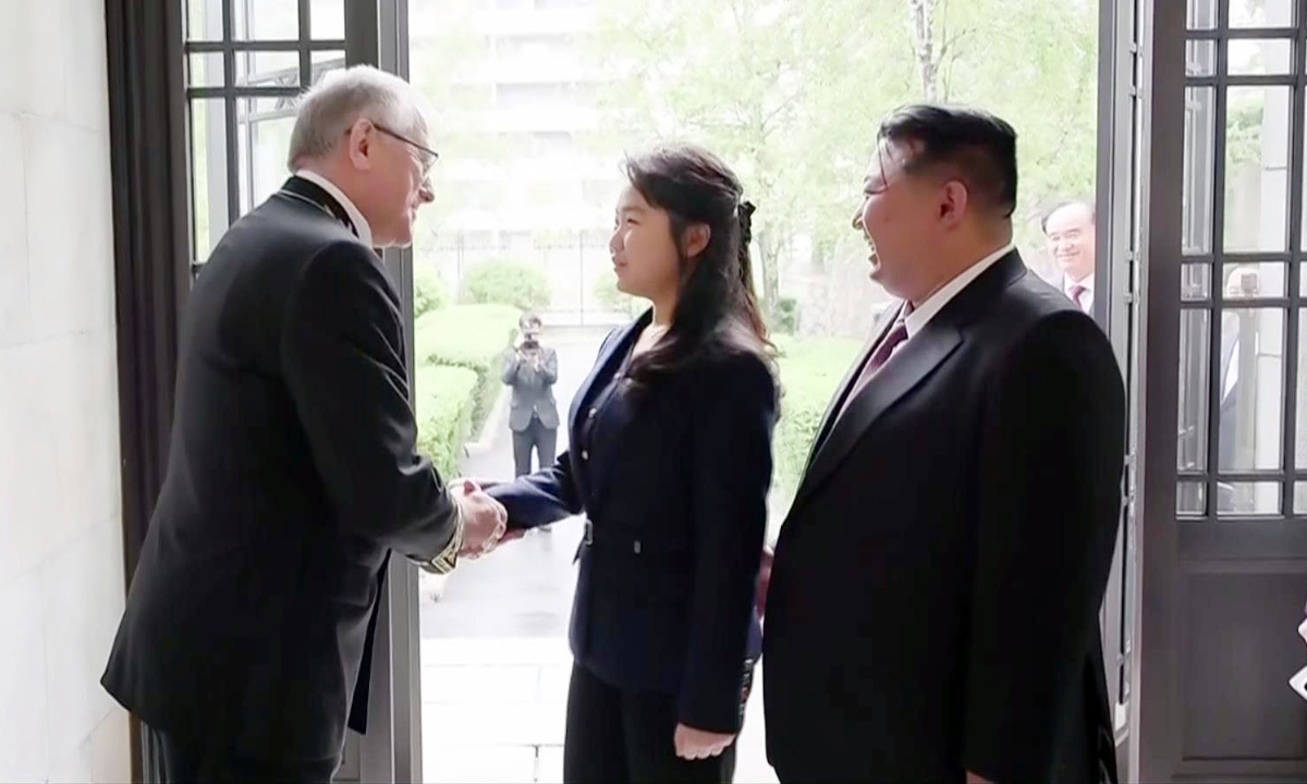 “北, ‘김정은 혁명사상’ 명문화 가능성”