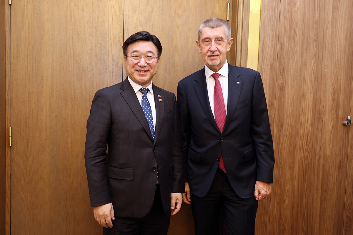 윤호중 행안장관, 체코 총리와 협력 논의…“전략적 동반자 관계 강화”