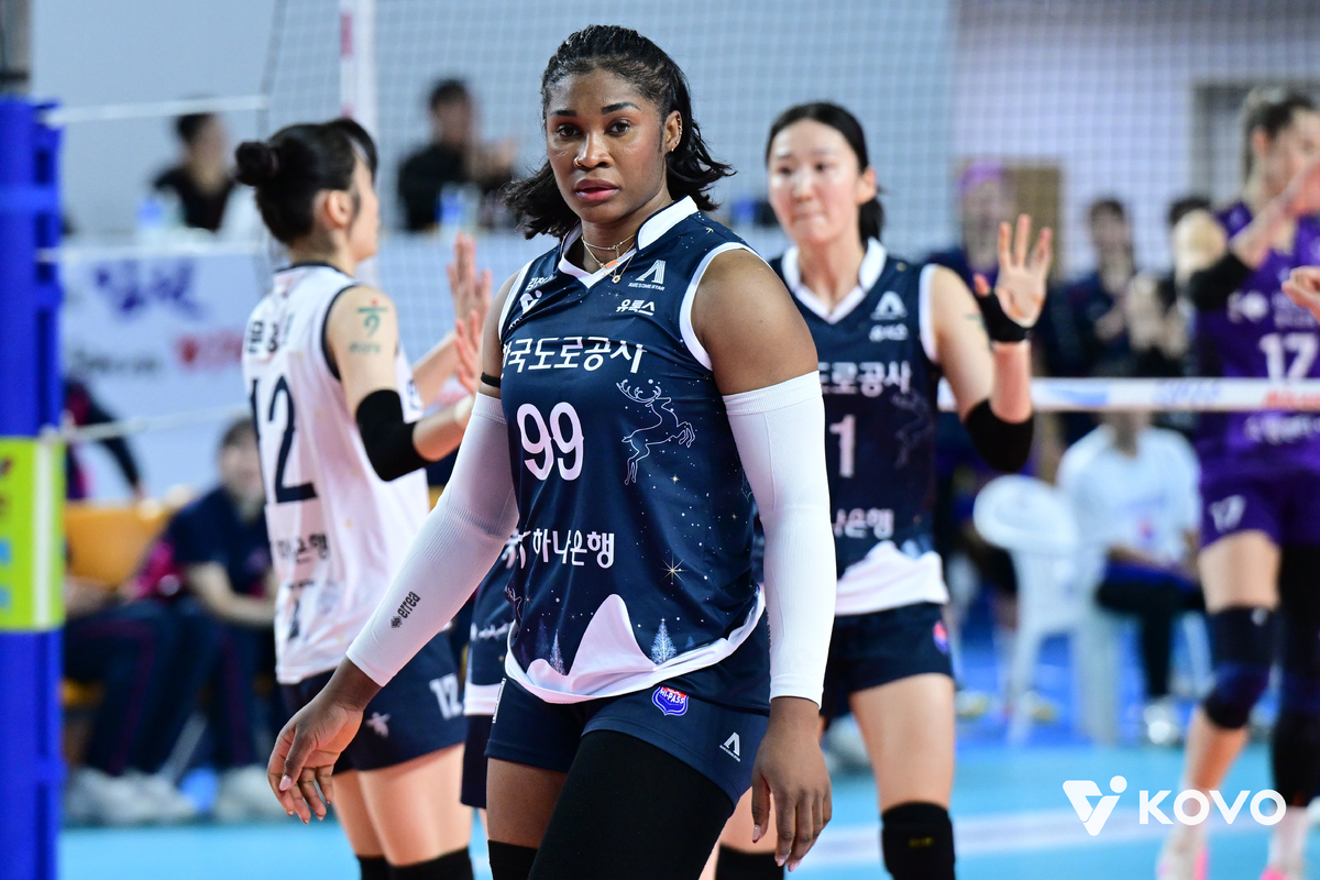 “이제 양강으로 제대로 붙어보자”… ‘여오현 매직’ IBK-‘김종민 감독 최다승 신기록 도전’ 도로공사, 14일 김천서 ‘빅뱅’ [남정훈의 오버 더 네트]