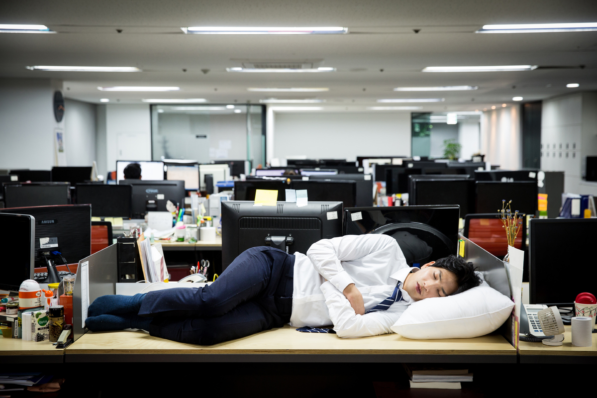 “참는 게 능사 아냐”…대낮에 졸음 쏟아진다면 ‘이것’부터 챙겨라