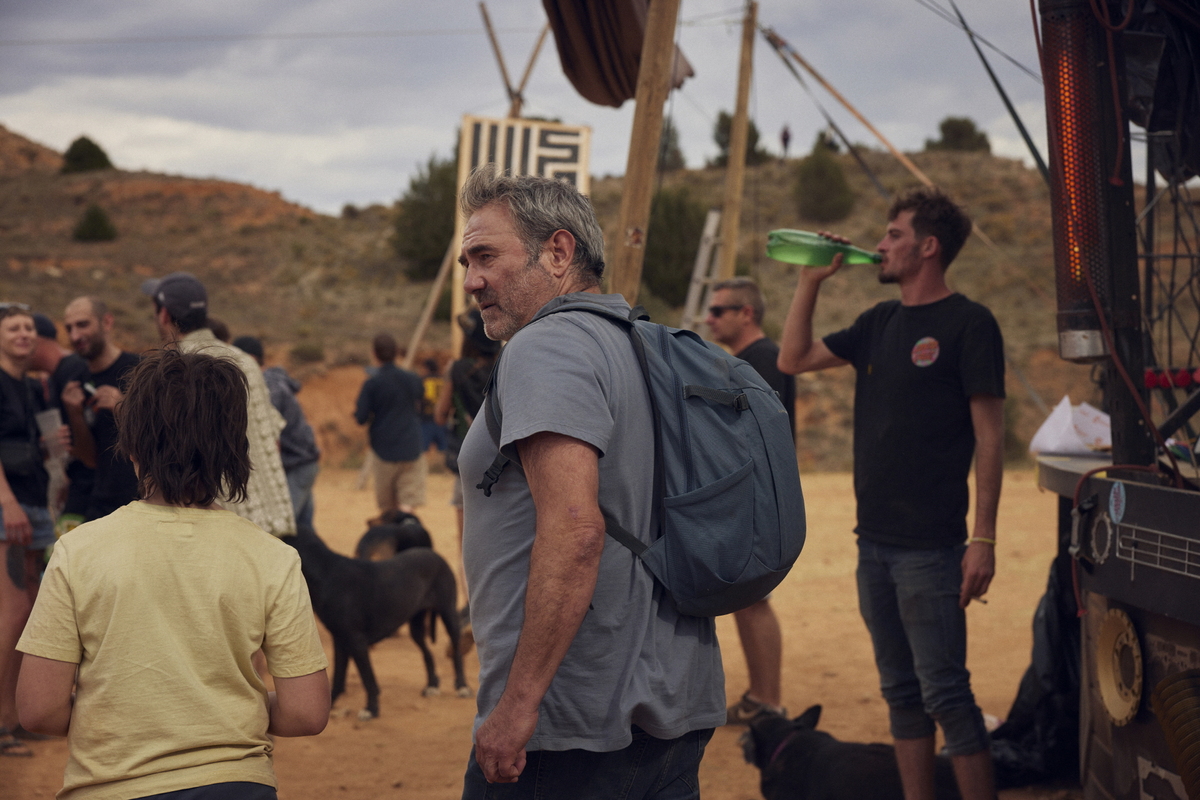 사막 진동시키는 사운드 폭풍…극장에서 체험해야 할 영화 ‘시라트’