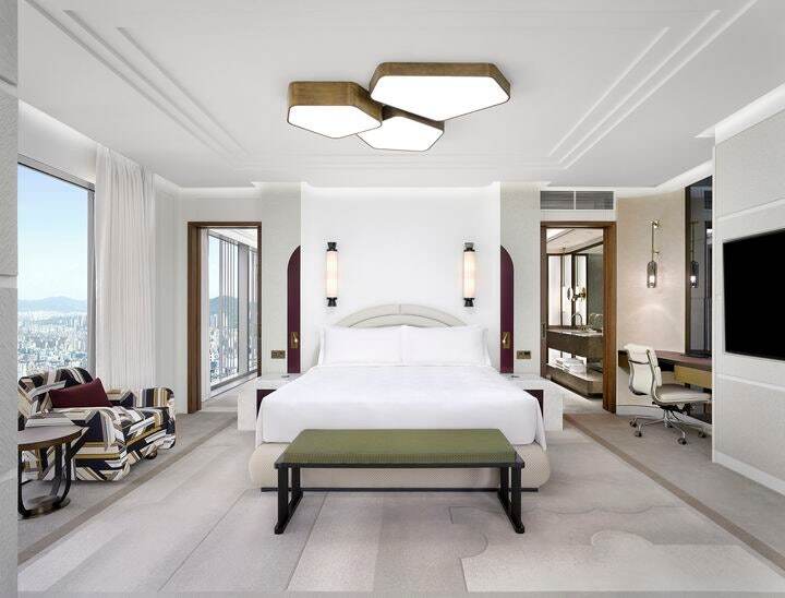 호텔업계, 2026년 병오년 '일출 패키지' 선보여