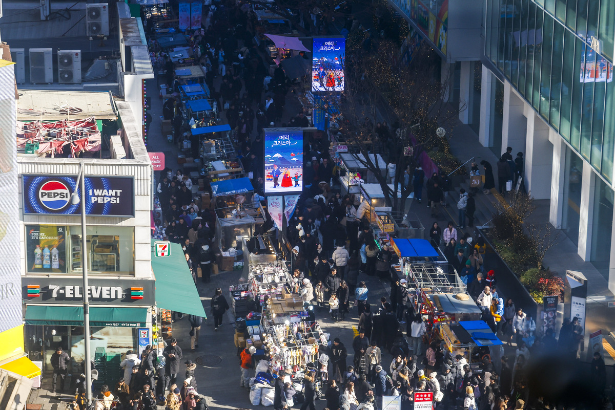 선물에 진심인 일본인…한국 방문객 절반이 ‘이것’까지 고려했다